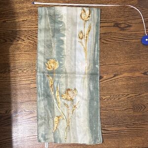 Paninidue scarf with tulip design in green and gold. 58”L 
x 13”W. Made in Italy